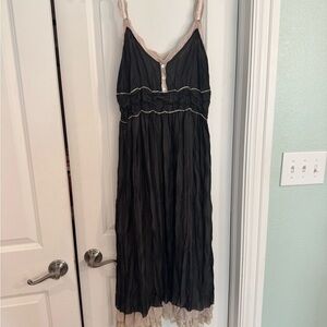 Black and Cream Dress w/ Lace Detail